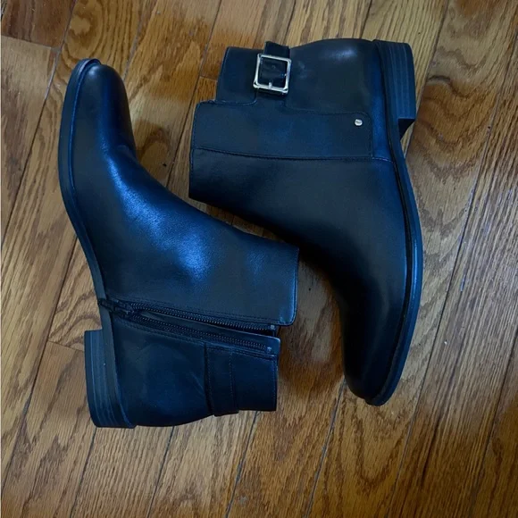 Women’s Black Leather Ankle Boots - Picture 3 of 4